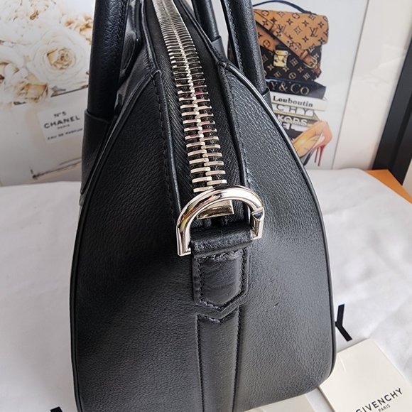 Antigona medium - Picture 12 of 16